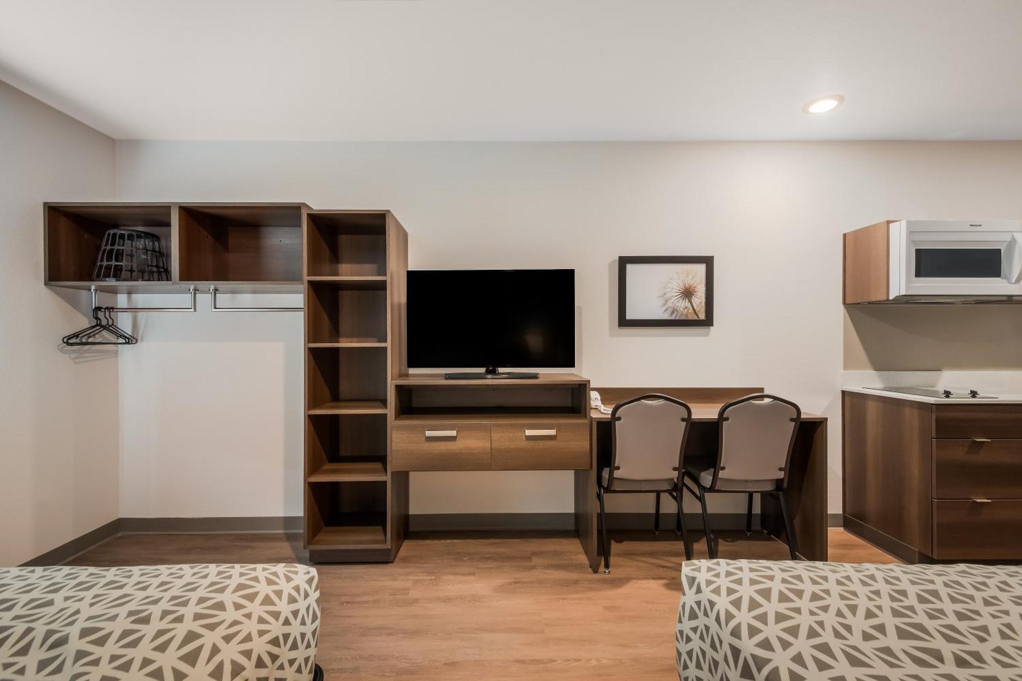 Woodspring Suites Bellflower - Los Angeles Bagian luar foto
